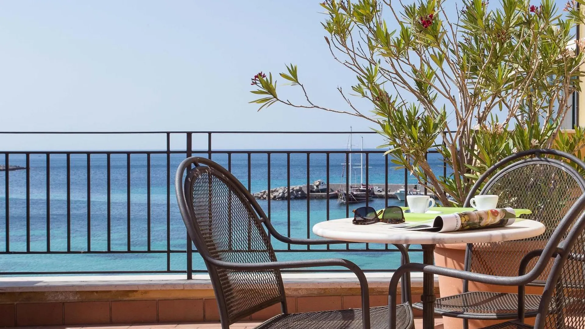 Palermo Mare Holidays Sferracavallo 0*,  Italy