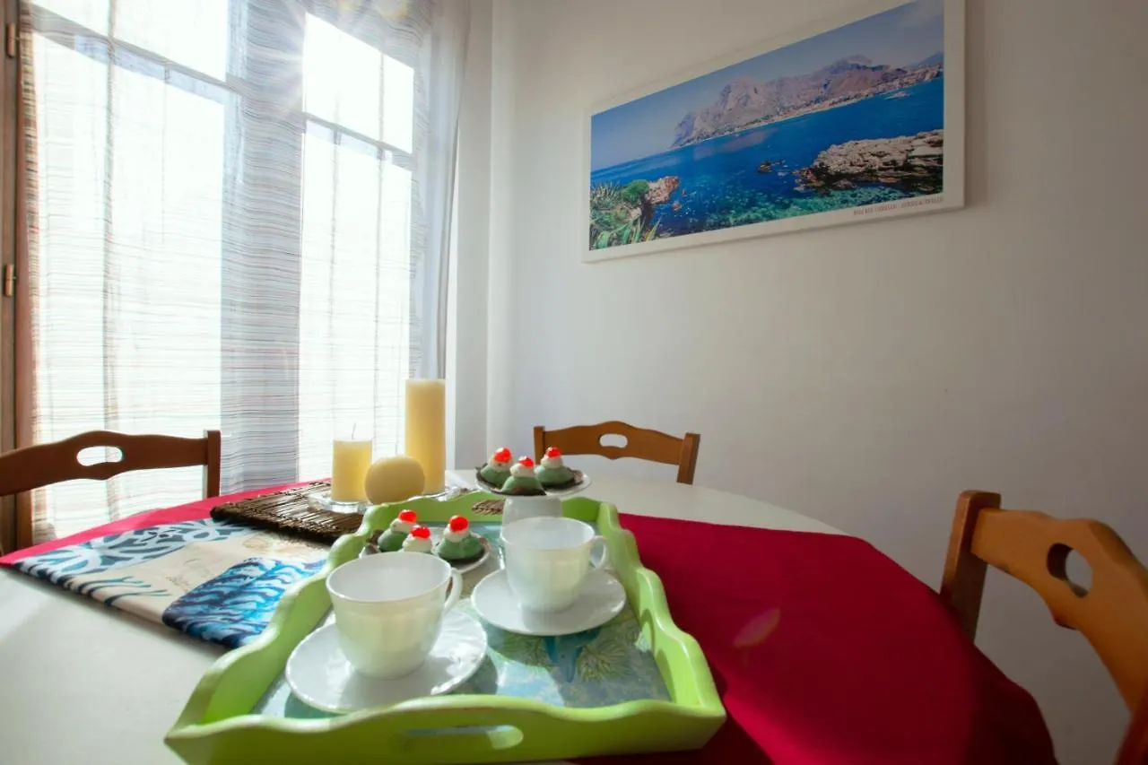 Palermo Mare Holidays Sferracavallo Holiday home